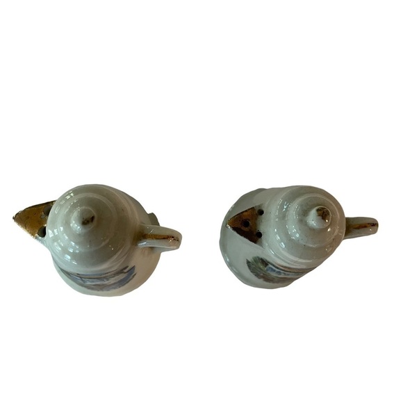 Vintage Niagara Falls Canada Mini Pitcher Salt & Pepper Shakers - Picture 6 of 6